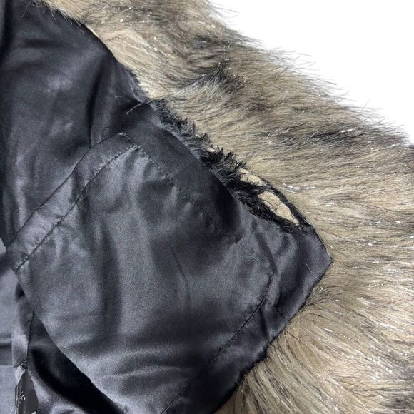 UNREAL FUR X NUULY Stardust Faux Fur Cropped Jacket Metallic Mob Wife Glam Coat - Picture 8 of 12